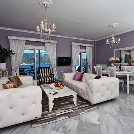 Villa Euphoria Apts Afión Exteriér fotografie