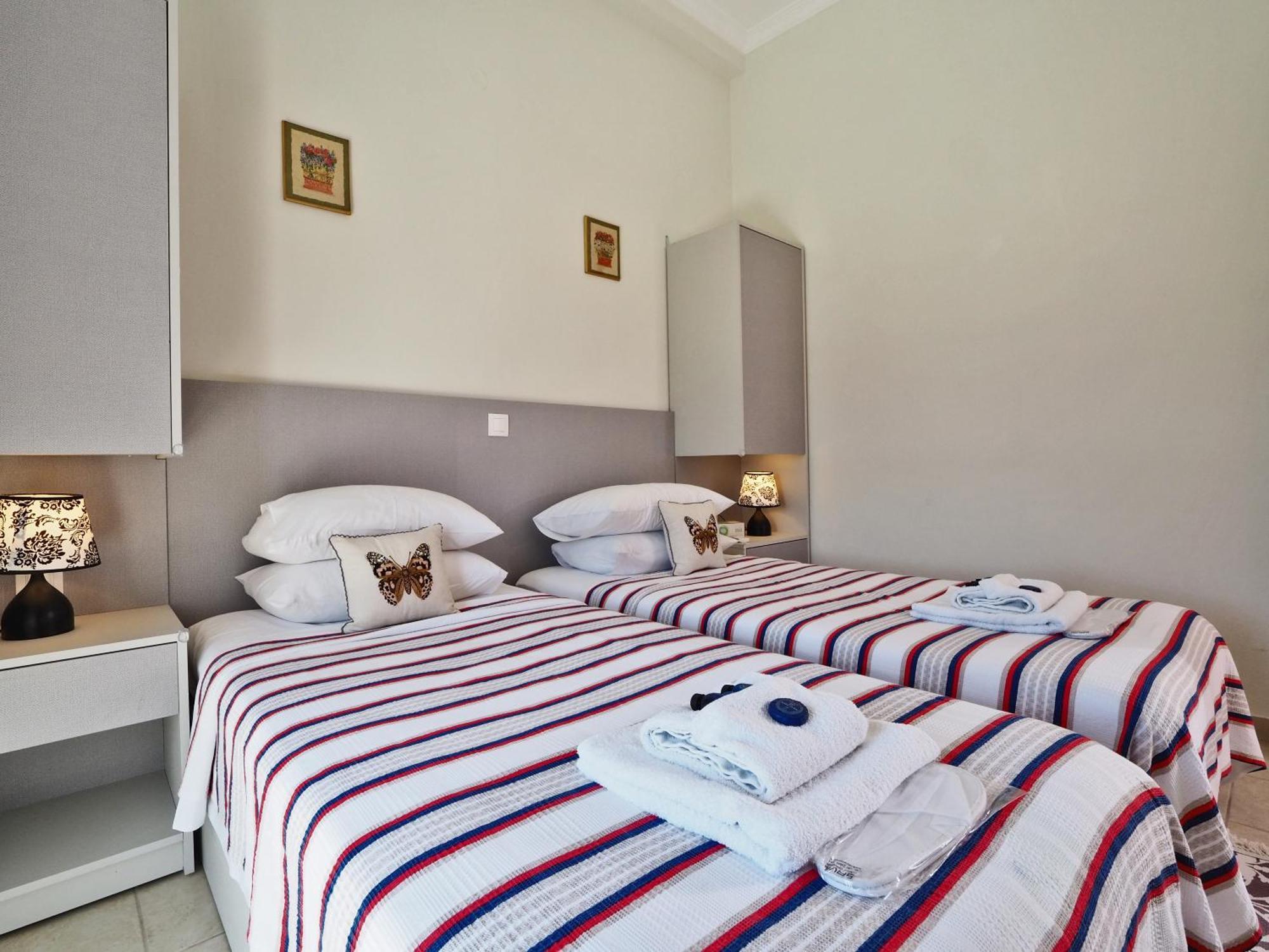 Villa Euphoria Apts Afión Exteriér fotografie